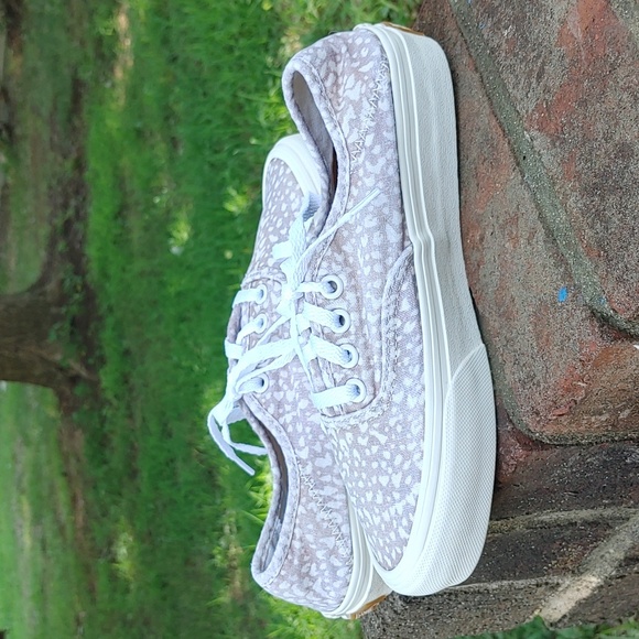 Vans Unisex Canvas Sneaker Size 5.5 (535) - Picture 4 of 10